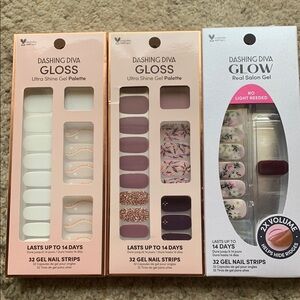 Glossy Nail Strips with Floral and Glitter Accents